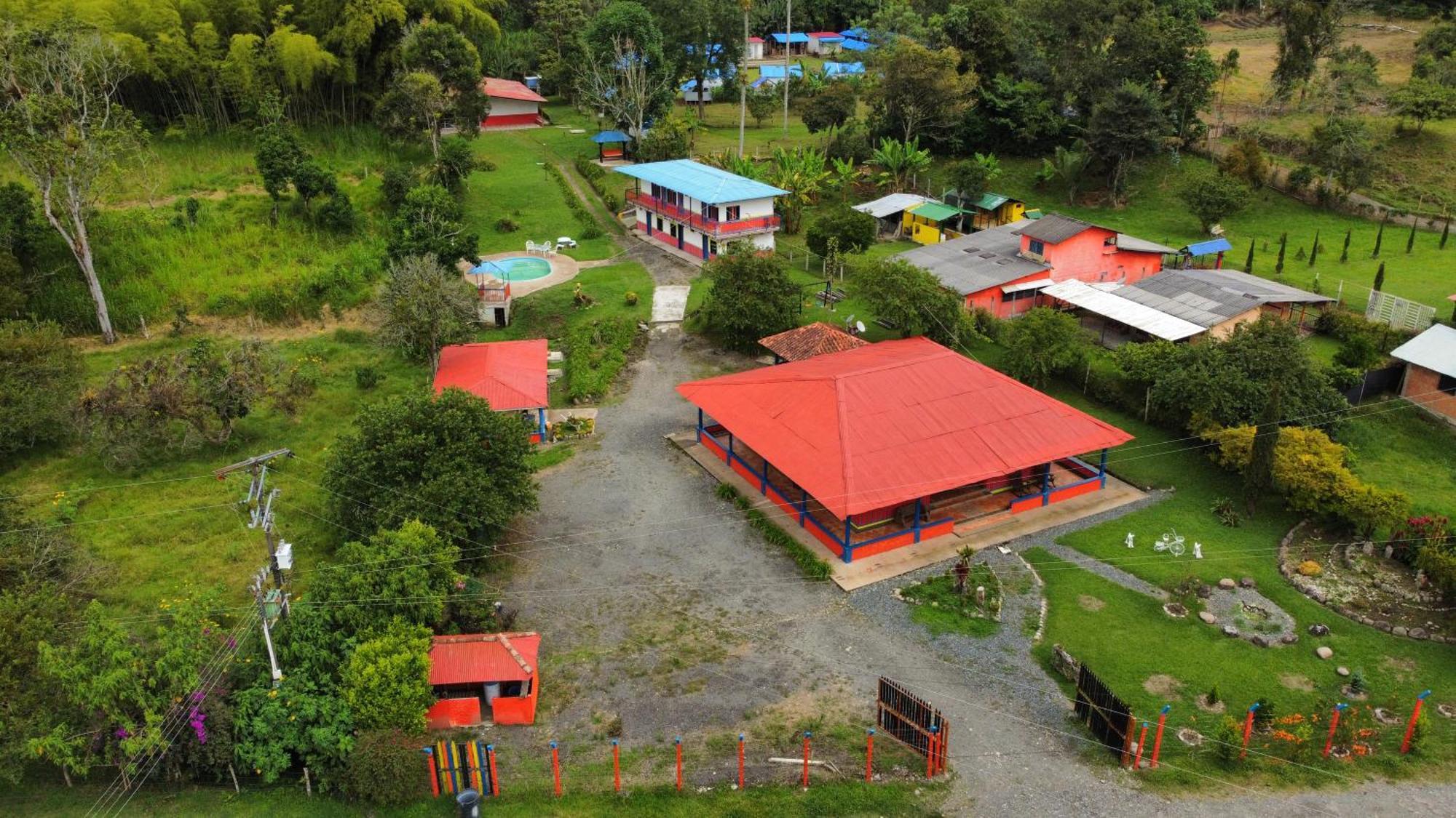 Brisas Del Rio Salento Guest House ภายนอก รูปภาพ