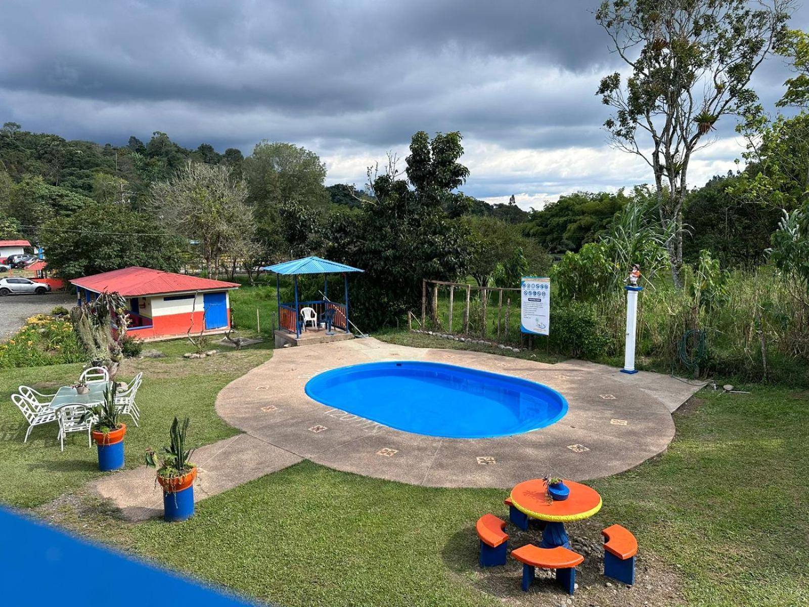 Brisas Del Rio Salento Guest House ภายนอก รูปภาพ